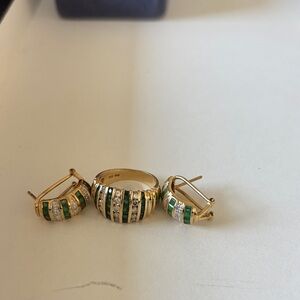 Elegant Gold and Green Jewelry Set